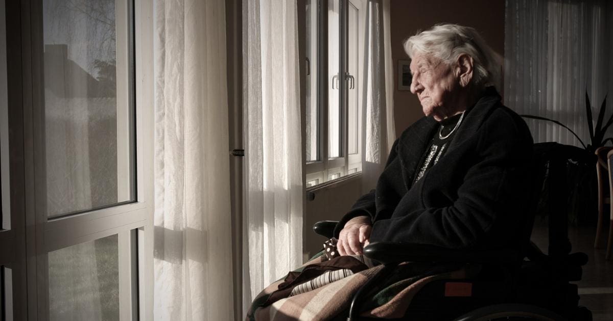 When to Sue a Nursing Home for Negligence 1 nursing home negligence