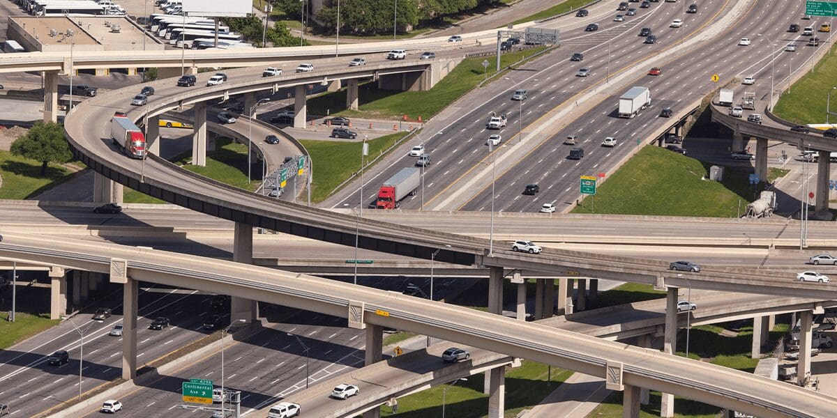 Blog Why Trucking Accidents Are More Common on Dallas Highways